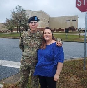 Meet your Posher, Roxanne